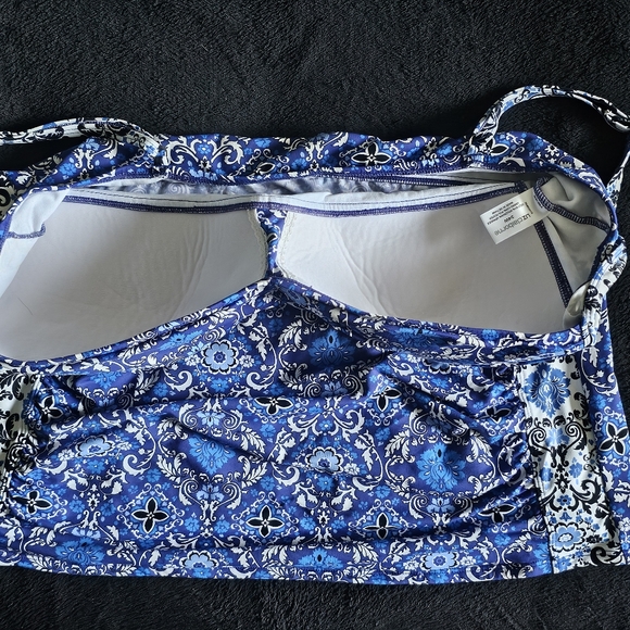 Liz Claiborne Tankini Top - Picture 2 of 5